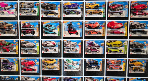 Hot wheels diecast - hot,